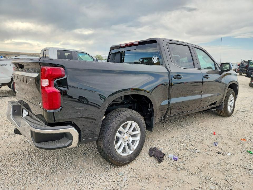 Photo 3 from auction – 2026 CHEVROLET SILVERADO with VIN 2GCUKDED5T1182849