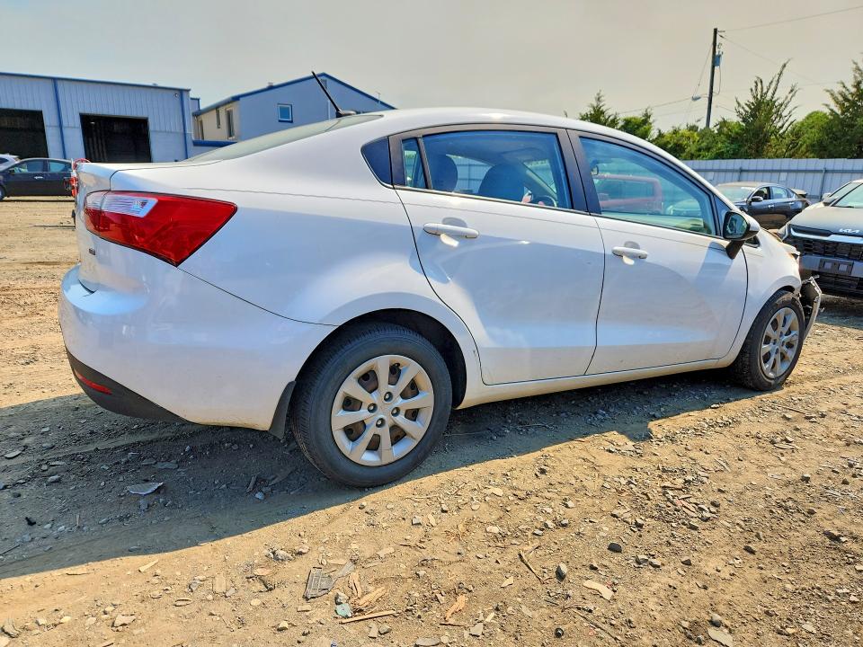 Photo 3 from auction – 2013 KIA RIO with VIN KNADM4A31D6229907