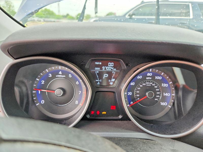 Photo 9 from auction – 2013 HYUNDAI ELANTRA with VIN 5NPDH4AE4DH447662
