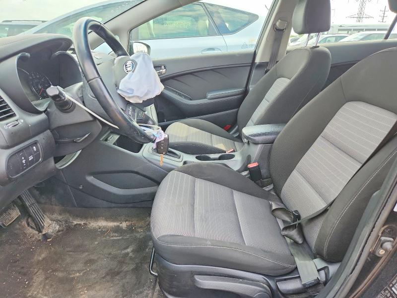Photo 7 from auction – 2016 KIA FORTE with VIN KNAFX5A83G5525927