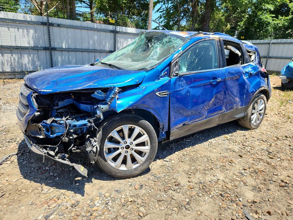 FORD ESCAPE 2017 with VIN 1FMCU0J95HUD87322 - Photo from auction