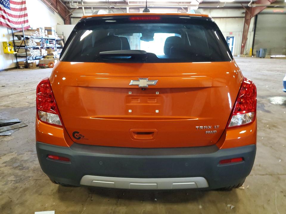 Photo 6 from auction – 2016 CHEVROLET TRAX with VIN KL7CJPSB7GB617151