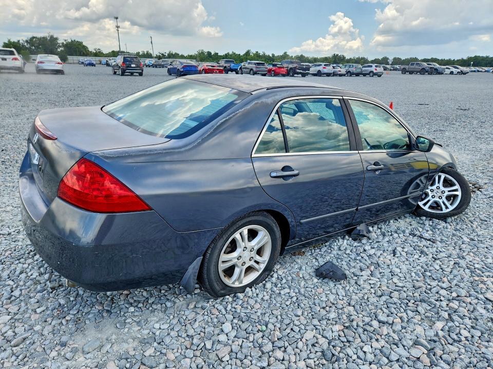 Photo 3 from auction – 2007 HONDA ACCORD with VIN 1HGCM56327A017341