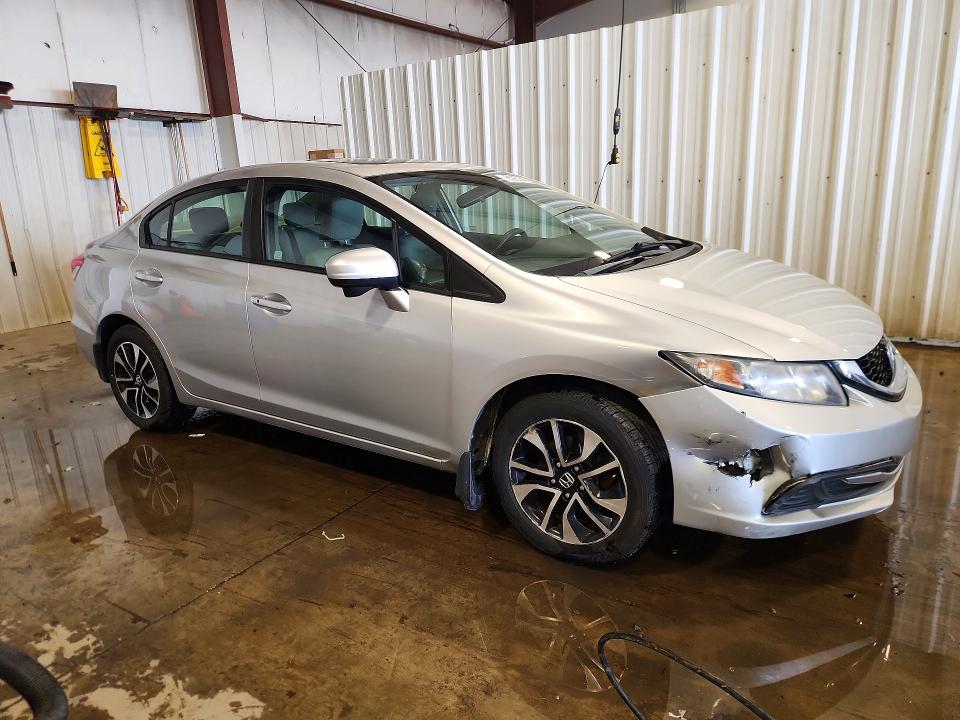 Photo 4 from auction – 2015 HONDA CIVIC with VIN 19XFB2F85FE218464