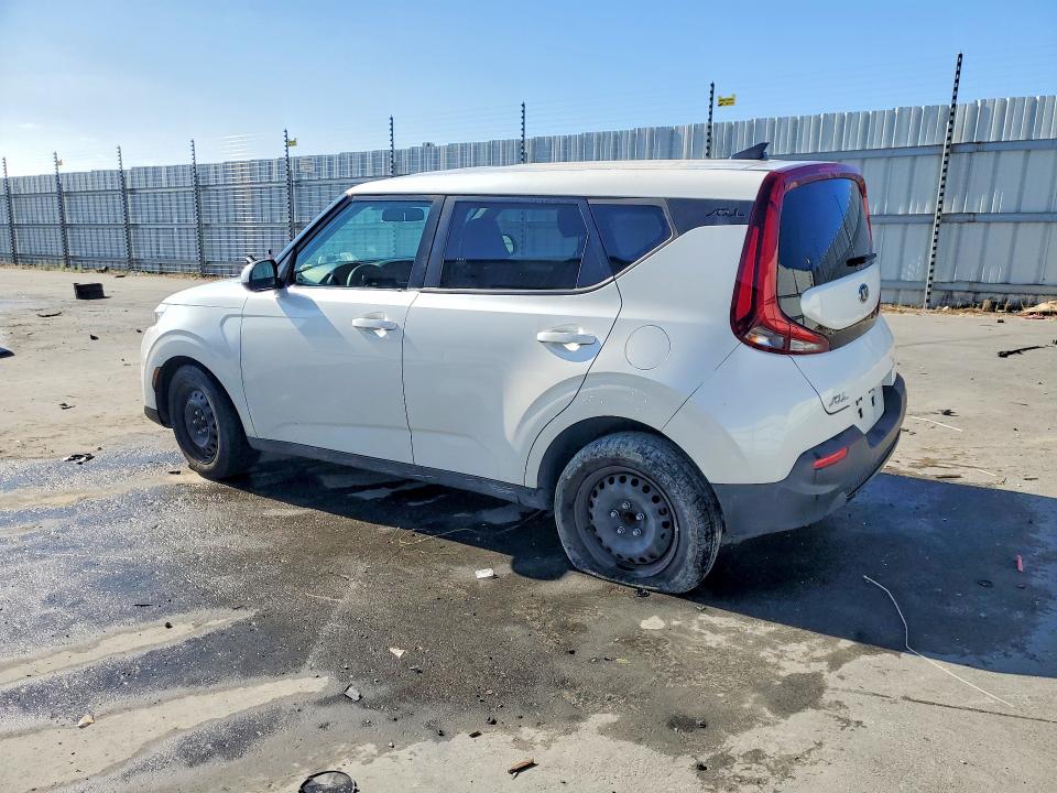 Photo 2 from auction – 2020 KIA SOUL with VIN KNDJ23AU5L7723792