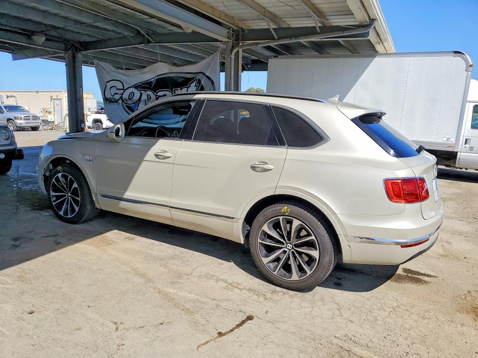 Foto 2 de la subasta – 2018 BENTLEY BENTAYGA con VIN SJAAC4ZV4JC018083