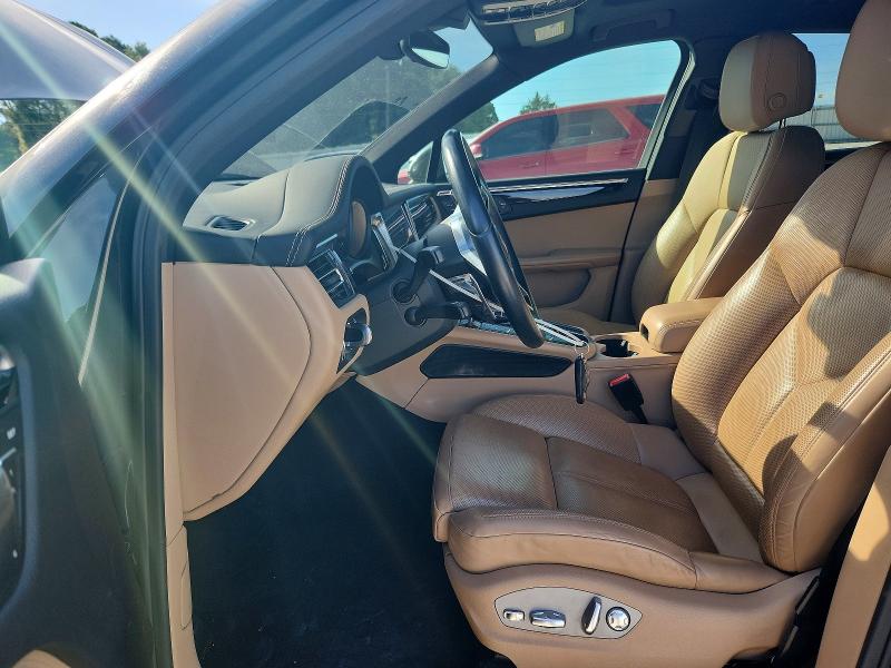 Photo 7 from auction – 2019 PORSCHE MACAN with VIN WP1AA2A55KLB08069