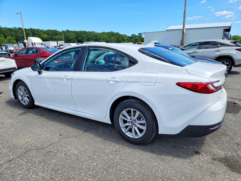 Photo 2 from auction – 2026 TOYOTA CAMRY with VIN 4T1DAACK1TU716772