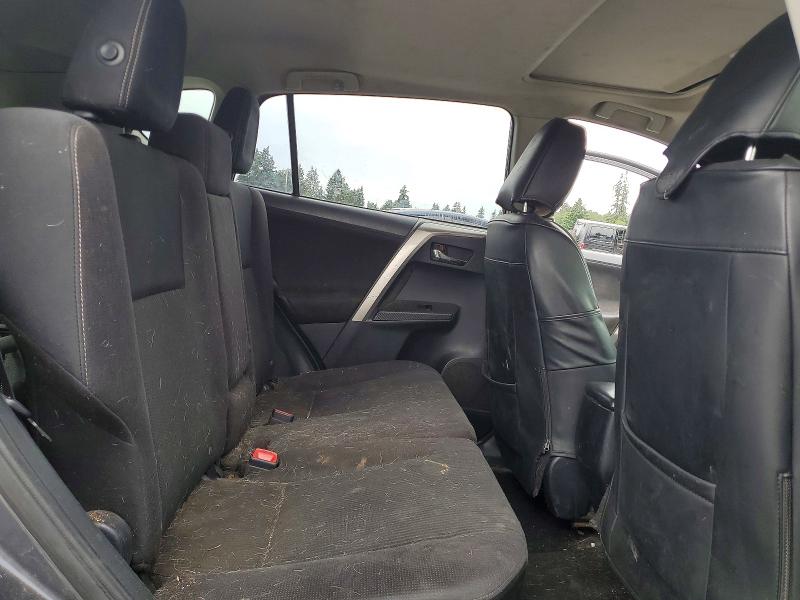 Photo 11 from auction – 2015 TOYOTA RAV4 with VIN JTMWFREV7FD067584