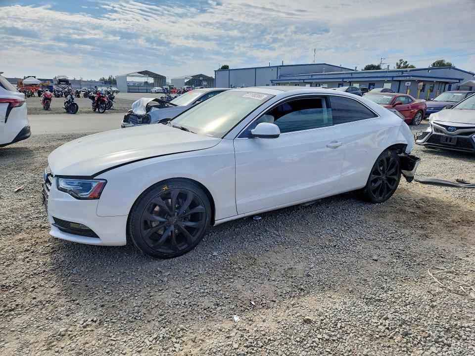 AUDI A5 2014 with VIN WAULFAFR1EA000868 - Photo from auction