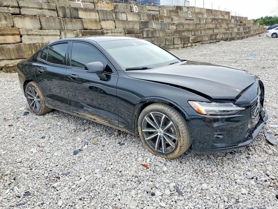 Photo 4 from auction – 2022 VOLVO S60 with VIN 7JRL12TZ7NG177712