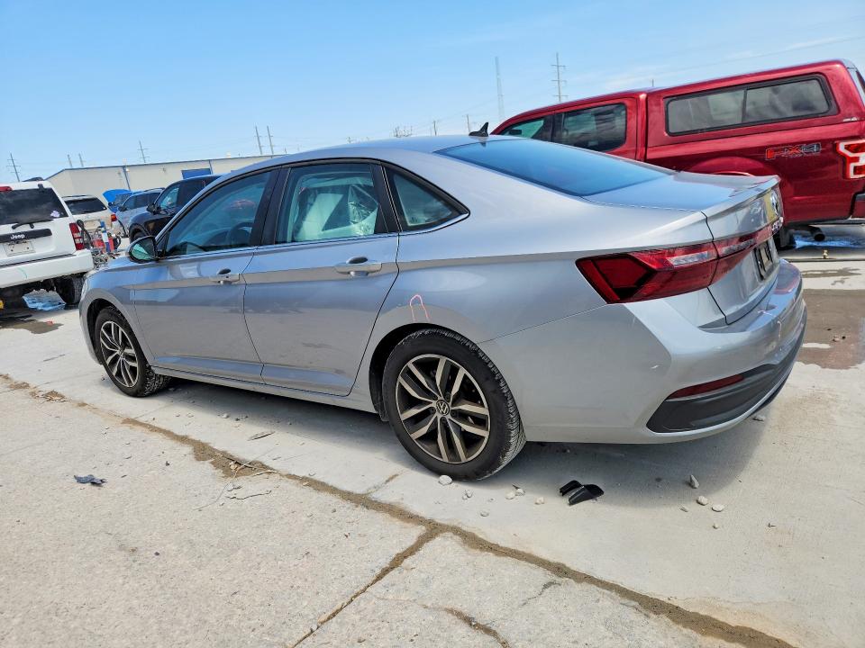 Photo 2 from auction – 2025 VOLKSWAGEN JETTA with VIN 3VWEX7BU2SM031256