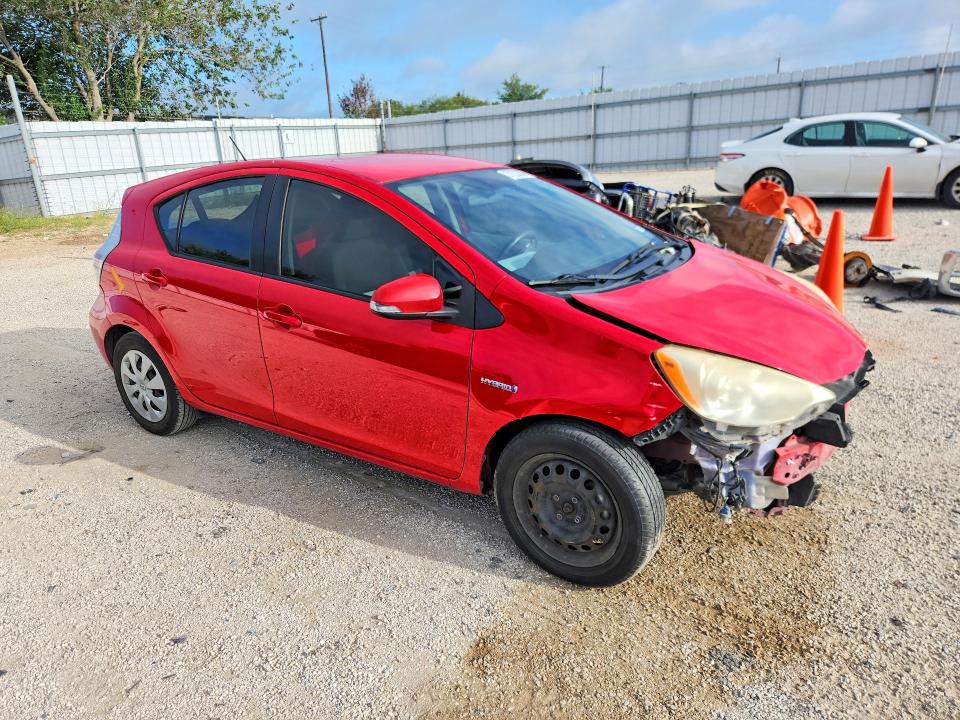 Photo 4 from auction – 2012 TOYOTA PRIUS C with VIN JTDKDTB37C1010643