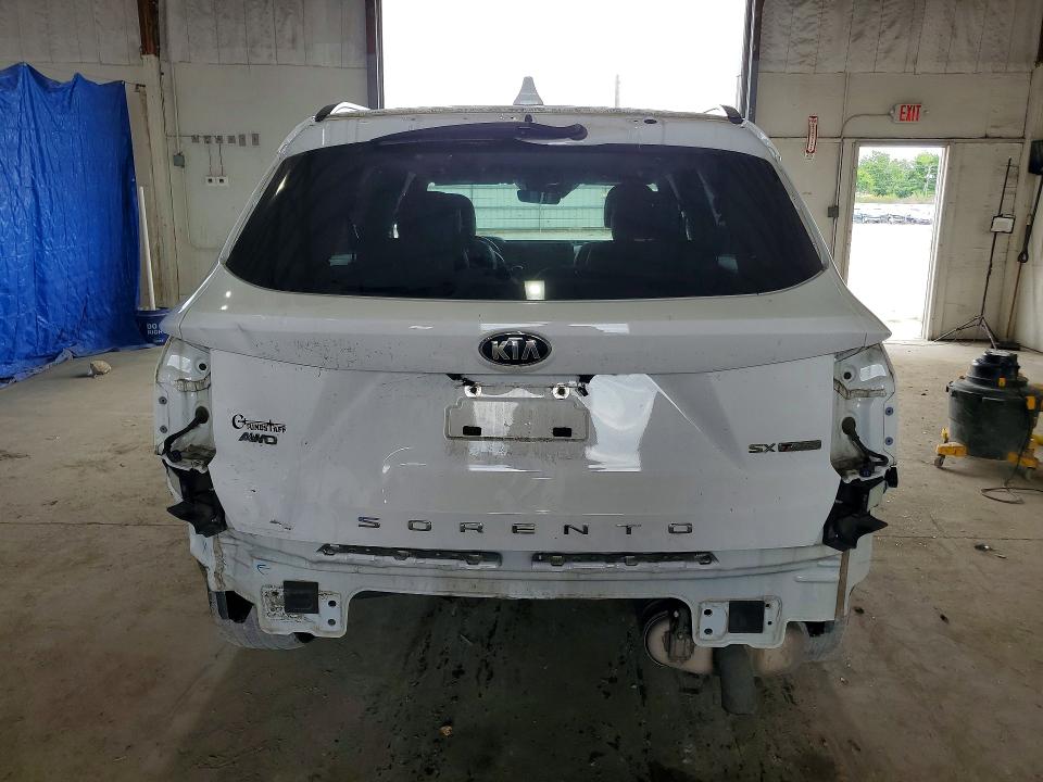Photo 6 from auction – 2021 KIA SORENTO with VIN 5XYRKDLF7MG063511