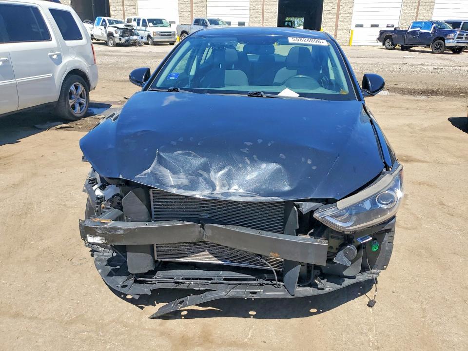 Снимка 5 от търг – 2018 HYUNDAI ELANTRA с VIN 5NPD84LF3JH373460