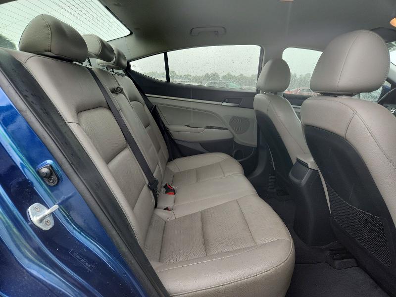 Photo 10 from auction – 2017 HYUNDAI ELANTRA with VIN 5NPD84LF2HH078635
