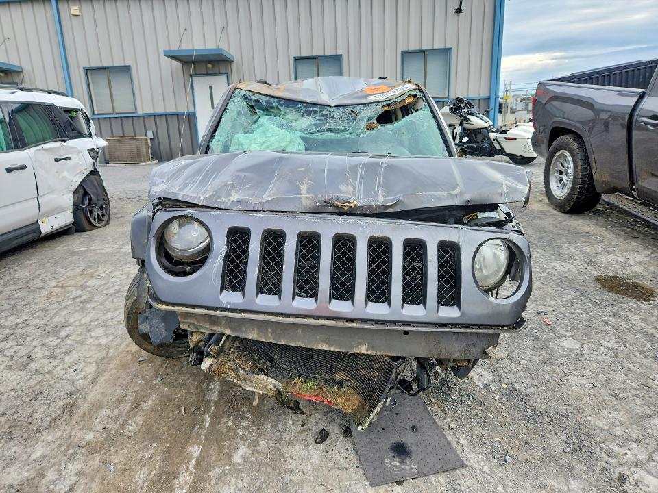 Photo 5 from auction – 2016 JEEP PATRIOT with VIN 1C4NJPFAXGD612902