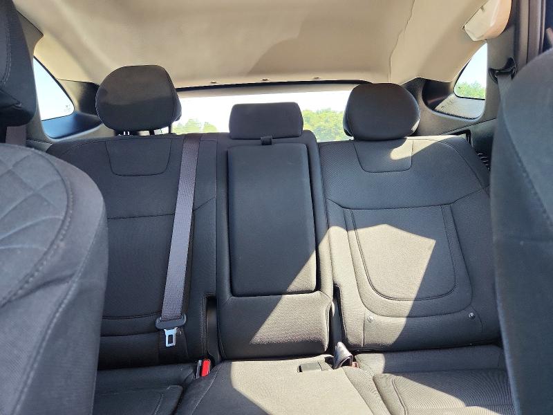 Photo 10 from auction – 2023 HYUNDAI TUCSON with VIN KM8JBCA14PU110605