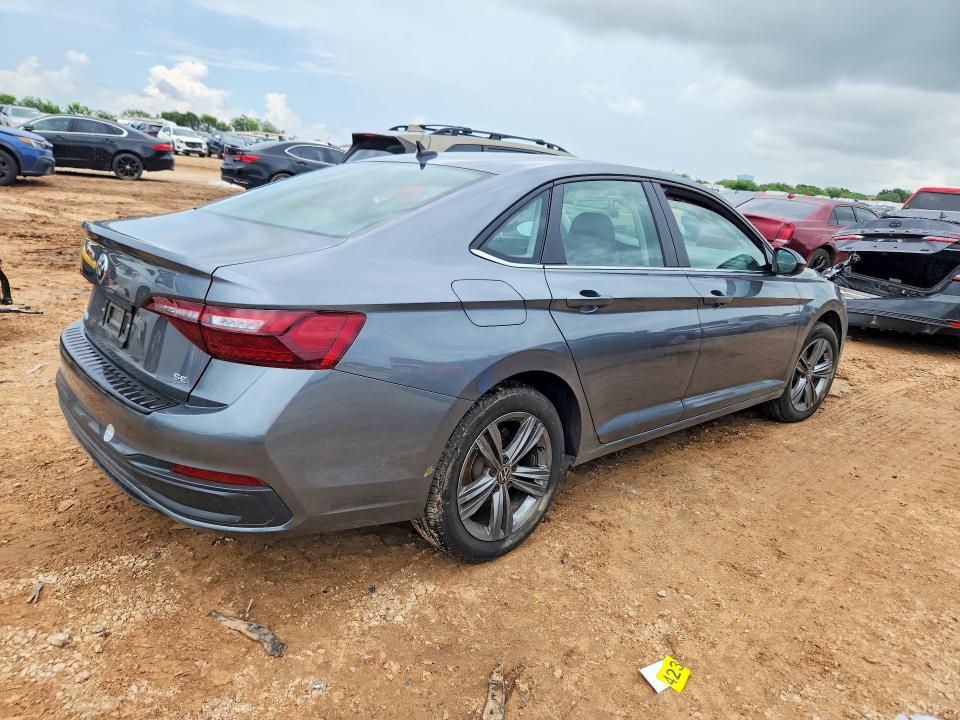 Photo 3 from auction – 2024 VOLKSWAGEN JETTA with VIN 3VWEM7BU4RM037773