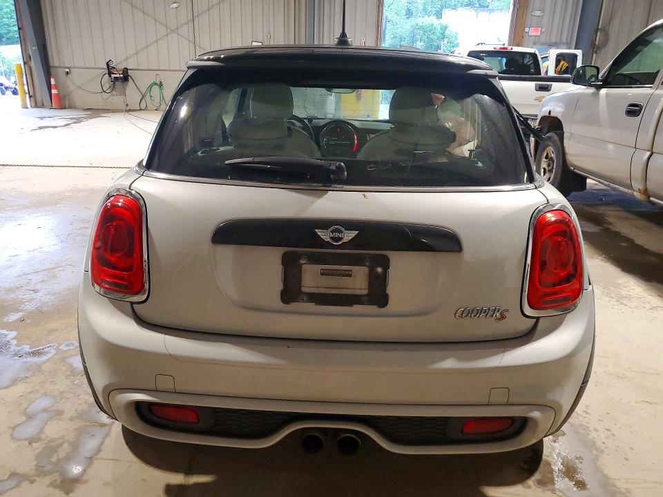 Photo 6 from auction – 2014 MINI COOPER with VIN WMWXM7C50ET987771
