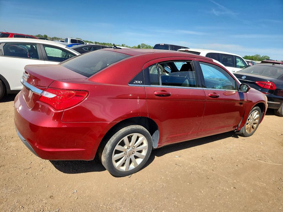 Photo 3 from auction – 2012 CHRYSLER 200 with VIN 1C3CCBBB2CN107111
