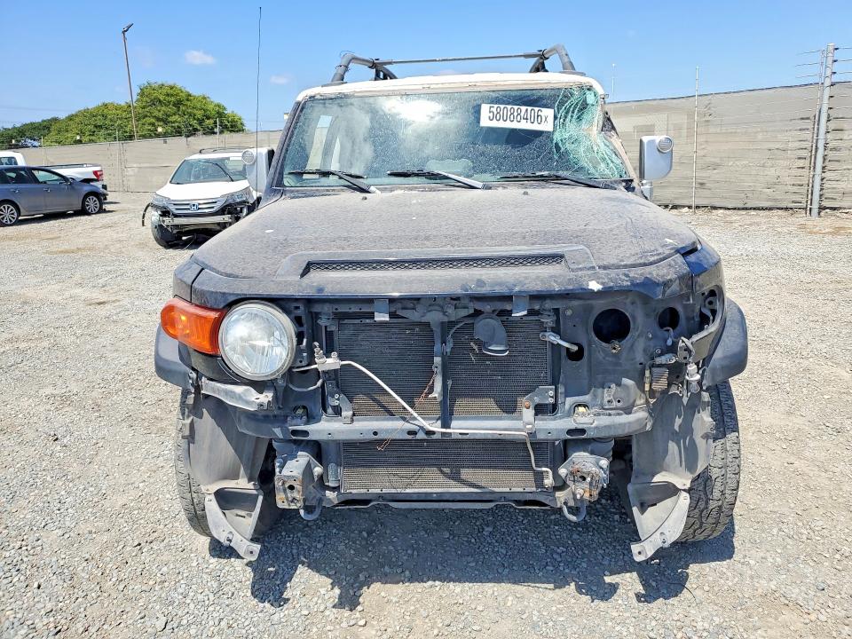 Photo 5 from auction – 2008 TOYOTA FJ CRUISER with VIN JTEBU11F48K014310