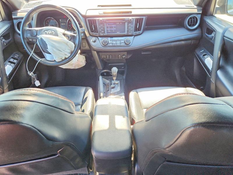 Photo 8 from auction – 2016 TOYOTA RAV4 with VIN 2T3JFREV6GW469143