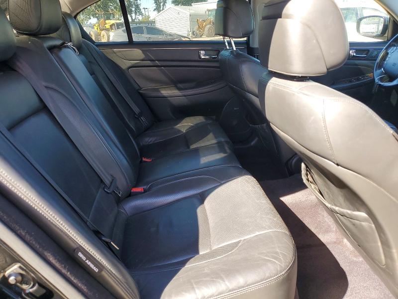 Photo 10 from auction – 2010 HYUNDAI GENESIS with VIN KMHGC4DE9AU094145