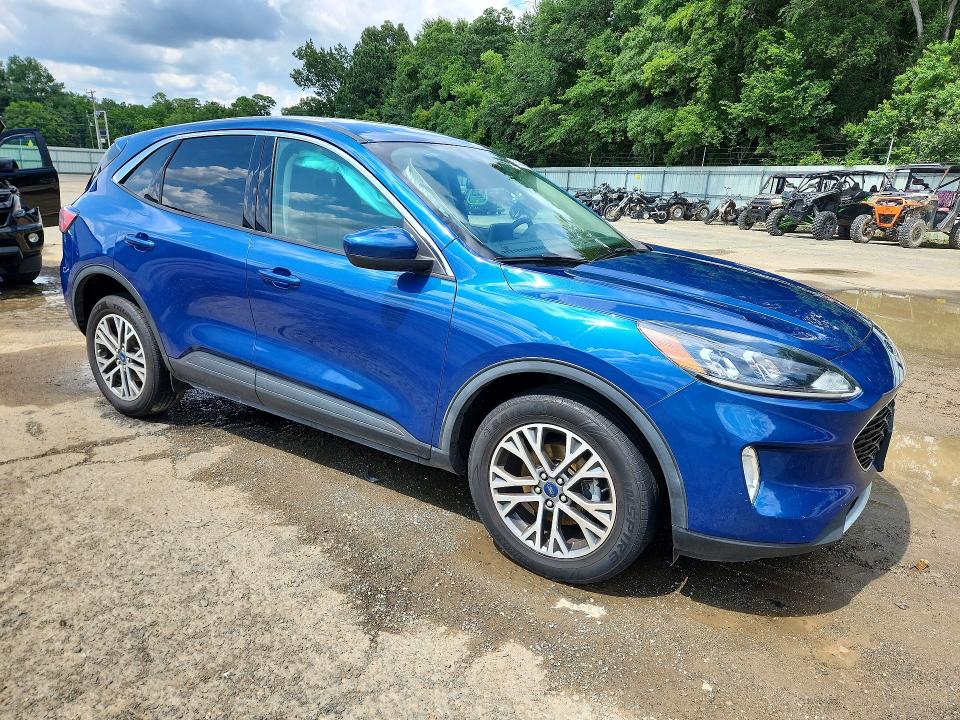 Photo 4 from auction – 2022 FORD ESCAPE with VIN 1FMCU9H63NUA22844