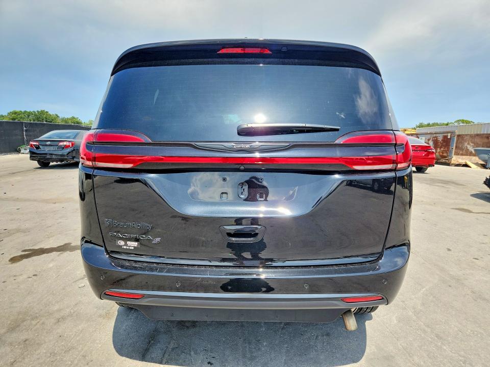 Photo 6 from auction – 2024 CHRYSLER PACIFICA with VIN 2C4RC1BG7RR173502