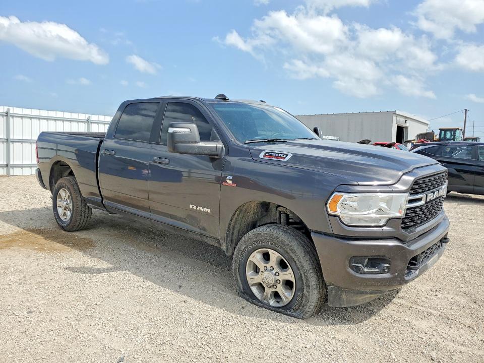 Foto 4 de la subasta – 2024 RAM 2500 con VIN 3C6UR5DL8RG238901