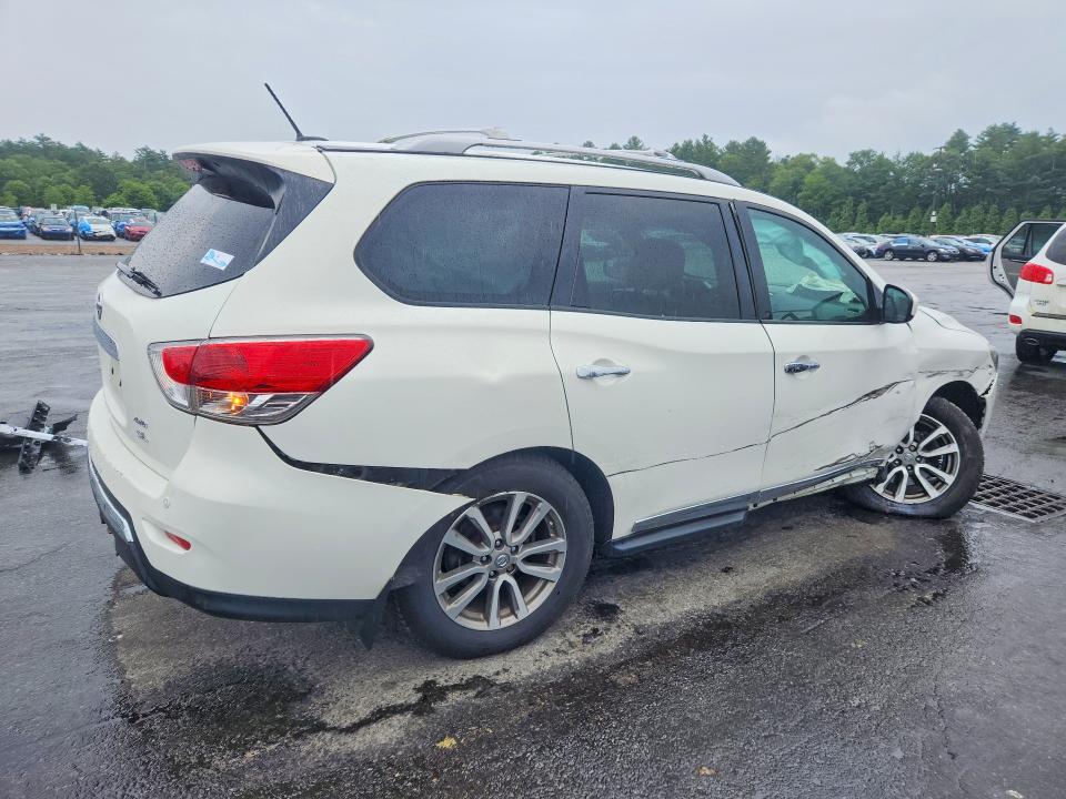Photo 3 from auction – 2014 NISSAN PATHFINDER with VIN 5N1AR2MM0EC733895
