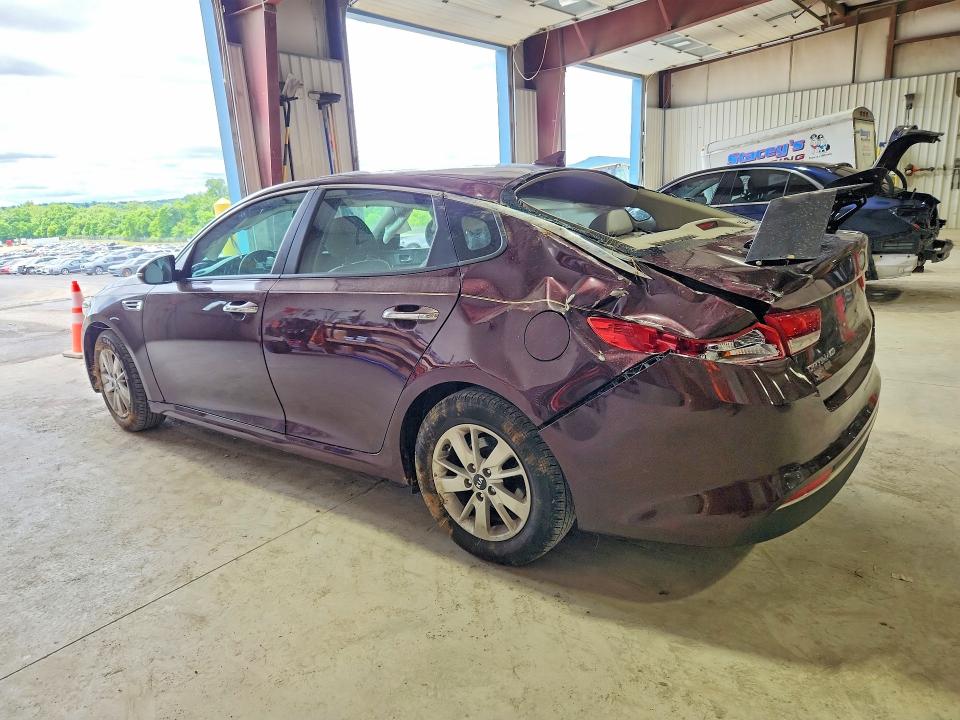 Photo 2 from auction – 2017 KIA OPTIMA with VIN 5XXGT4L36HG148263