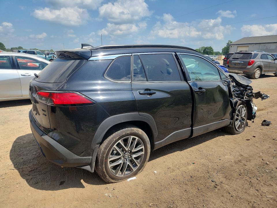 Photo 3 from auction – 2026 TOYOTA COROLLA CROSS with VIN 7MUDAABG2TV187196