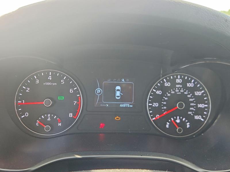 Photo 9 from auction – 2016 KIA OPTIMA with VIN 5XXGU4L31GG070373