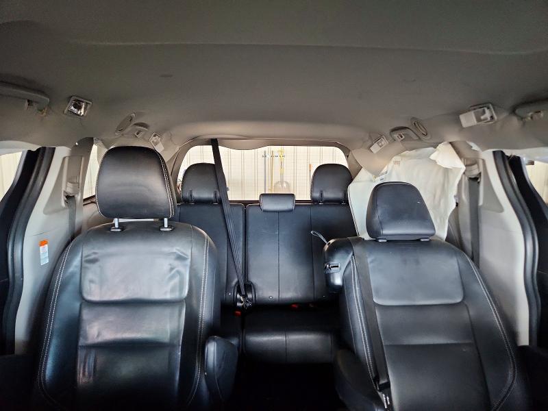 Photo 10 from auction – 2016 TOYOTA SIENNA with VIN 5TDXK3DC7GS743079