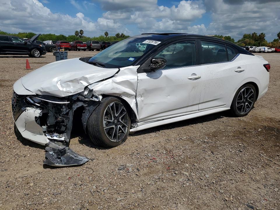 NISSAN SENTRA 2024 with VIN 3N1AB8DV4RY246381 - Photo from auction