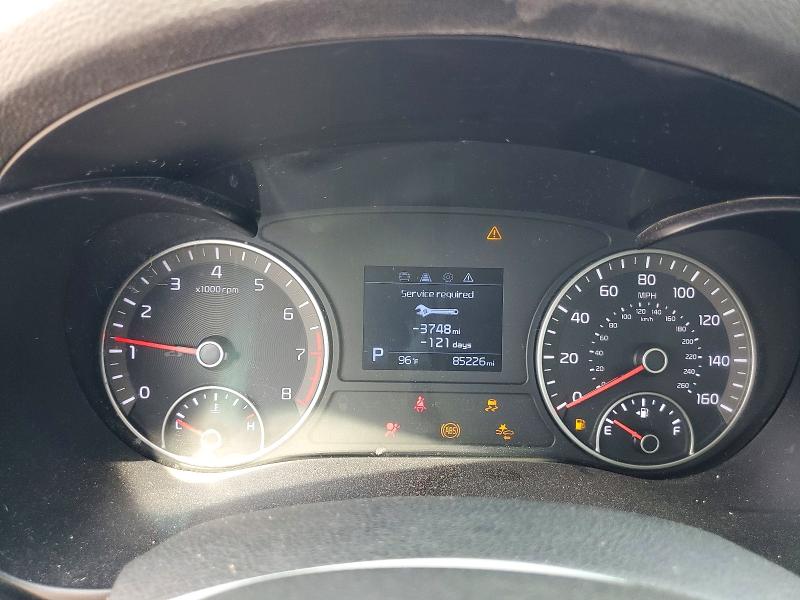 Photo 9 from auction – 2019 KIA OPTIMA with VIN 5XXGT4L35KG349580