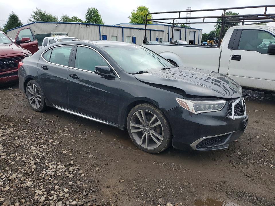 Photo 4 from auction – 2019 ACURA TLX with VIN 19UUB2F49KA006301