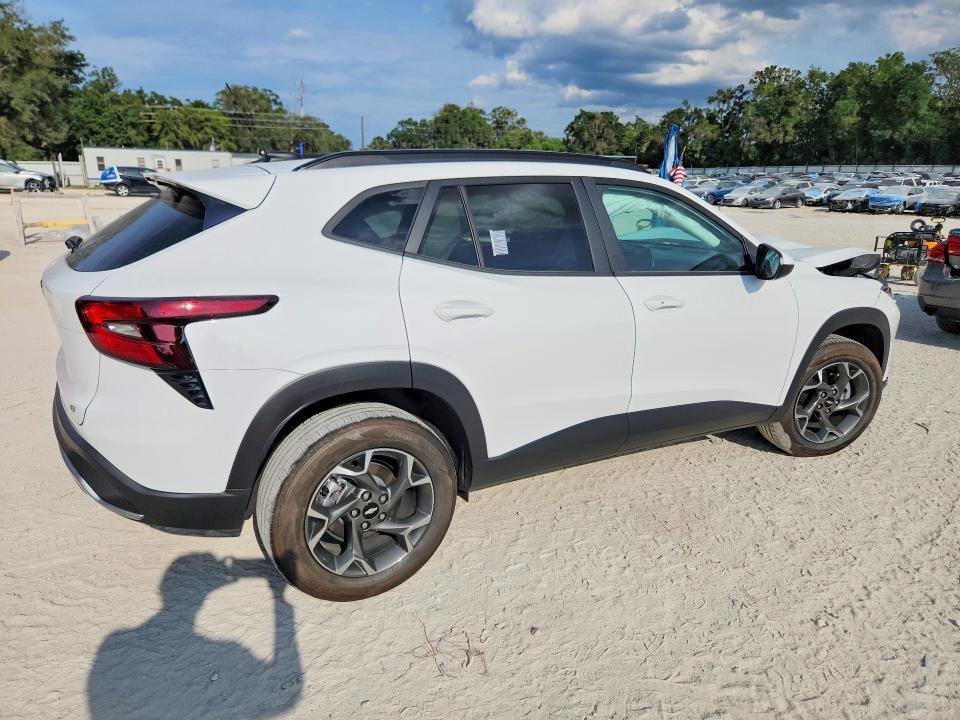 Photo 3 from auction – 2025 CHEVROLET TRAX with VIN KL77LHEP1SC045036
