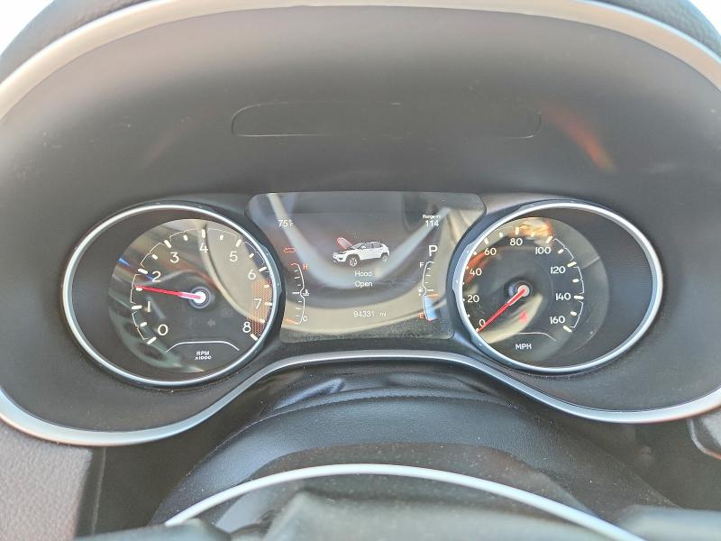 Photo 9 from auction – 2018 JEEP COMPASS with VIN 3C4NJDBB5JT178421