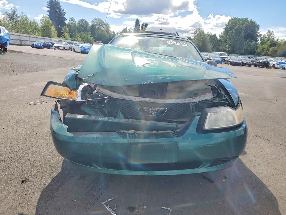 Photo 5 from auction – 2000 FORD MUSTANG with VIN 1FAFP4447YF288771