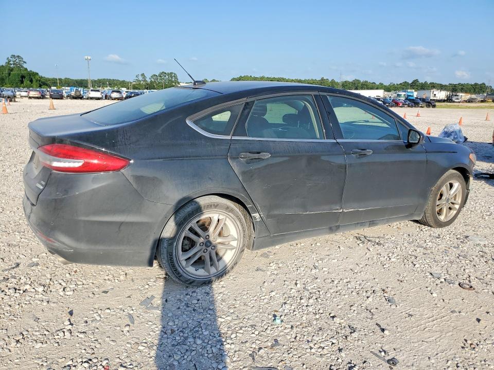 Photo 3 from auction – 2018 FORD FUSION with VIN 3FA6P0HD1JR267152