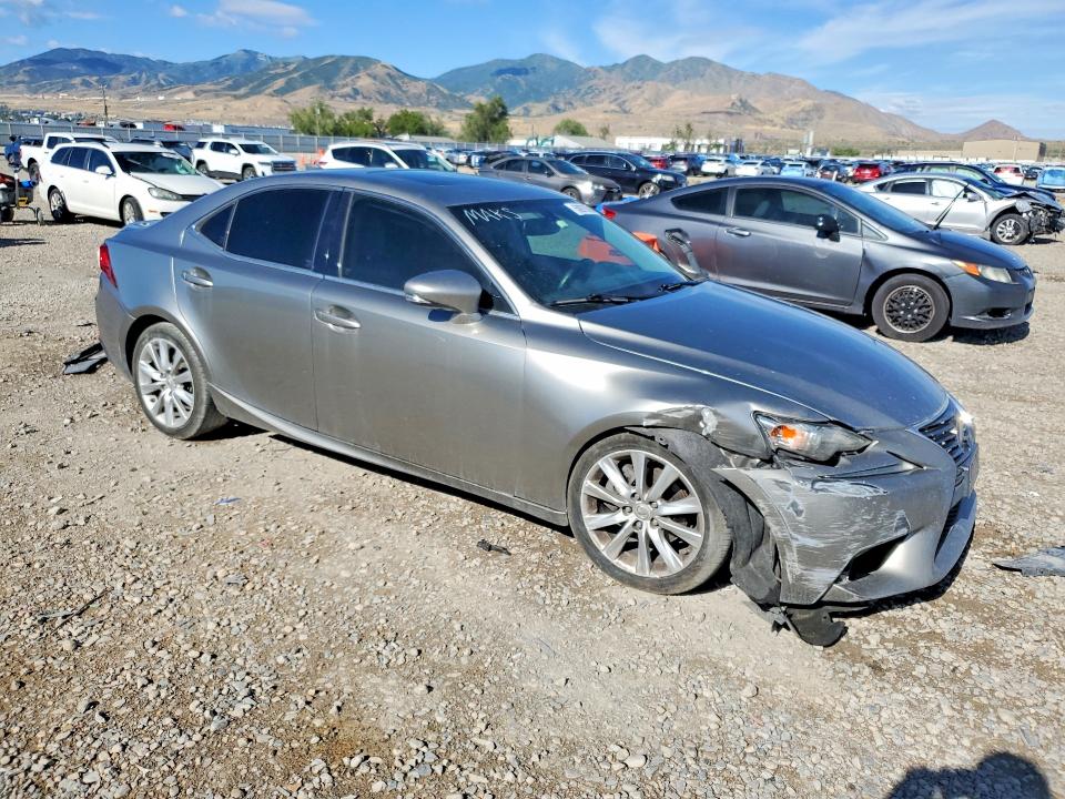 Photo 4 from auction – 2015 LEXUS IS with VIN JTHBF1D24F5048300