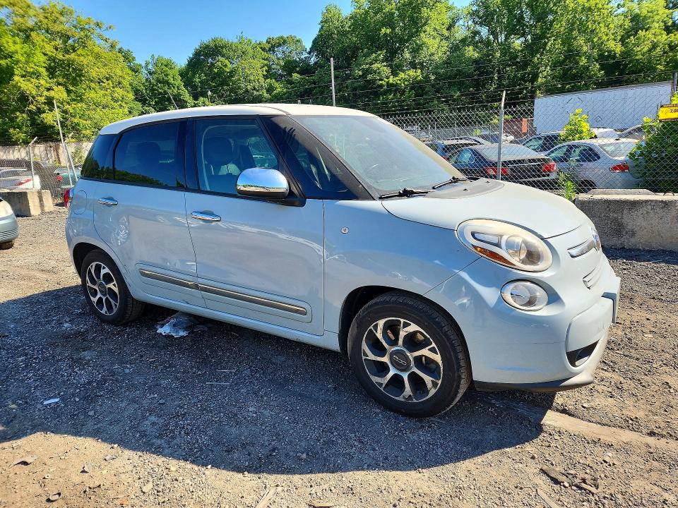 Photo 4 from auction – 2014 FIAT 500L with VIN ZFBCFACH0EZ010536