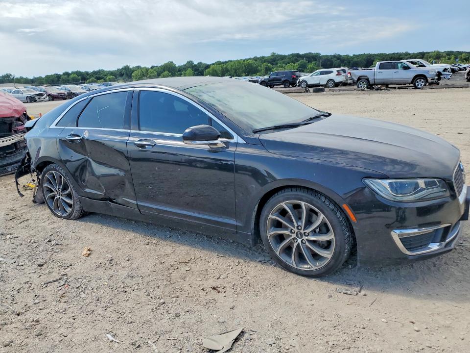 Фото 4 с аукциона – 2017 LINCOLN MKZ с VIN 3LN6L5FC2HR622431