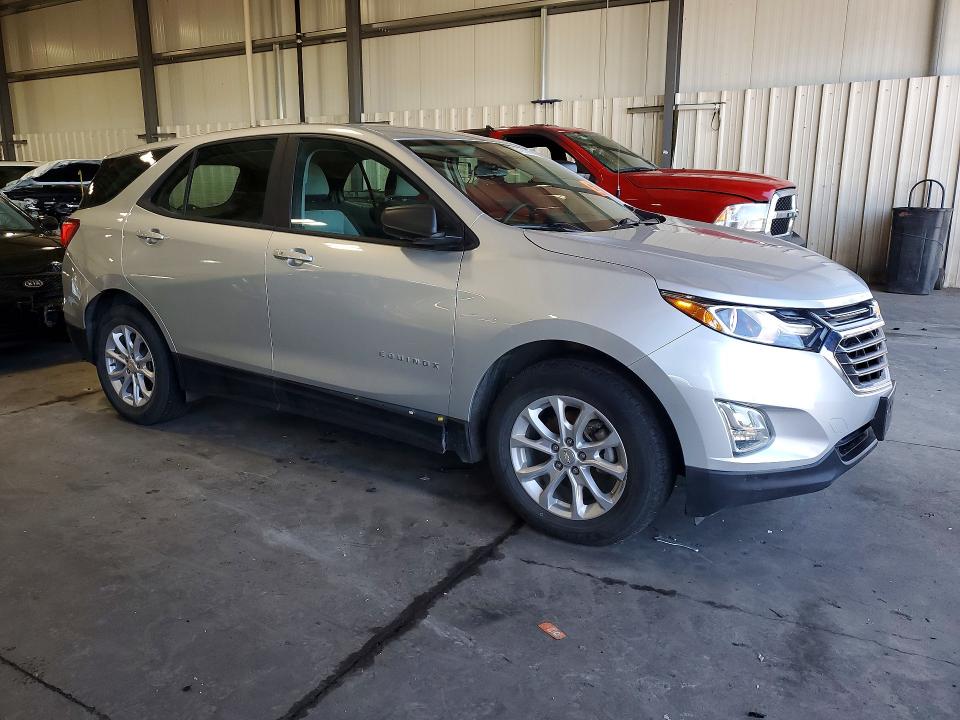 Photo 4 from auction – 2021 CHEVROLET EQUINOX with VIN 3GNAXHEV8MS121383