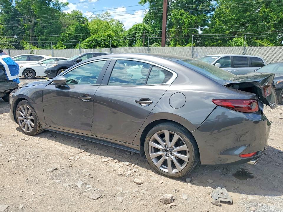 Photo 2 from auction – 2021 MAZDA 3 with VIN 3MZBPBCL0MM252871