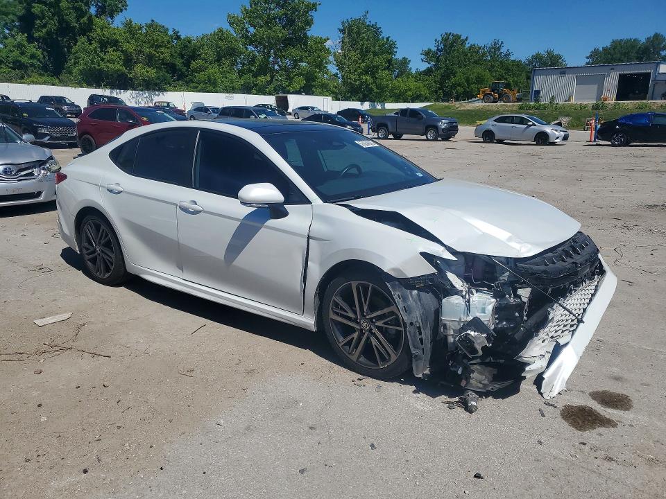 Photo 4 from auction – 2025 TOYOTA CAMRY with VIN 4T1DAACK4SU032569