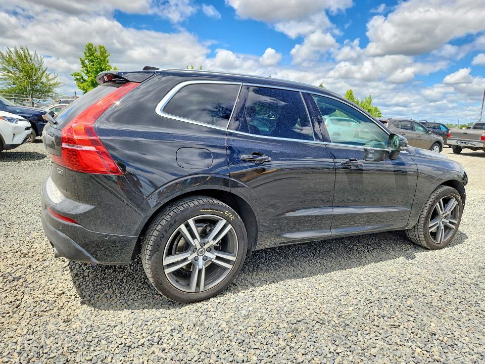 Photo 3 from auction – 2018 VOLVO XC60 with VIN LYVA22RK2JB087662